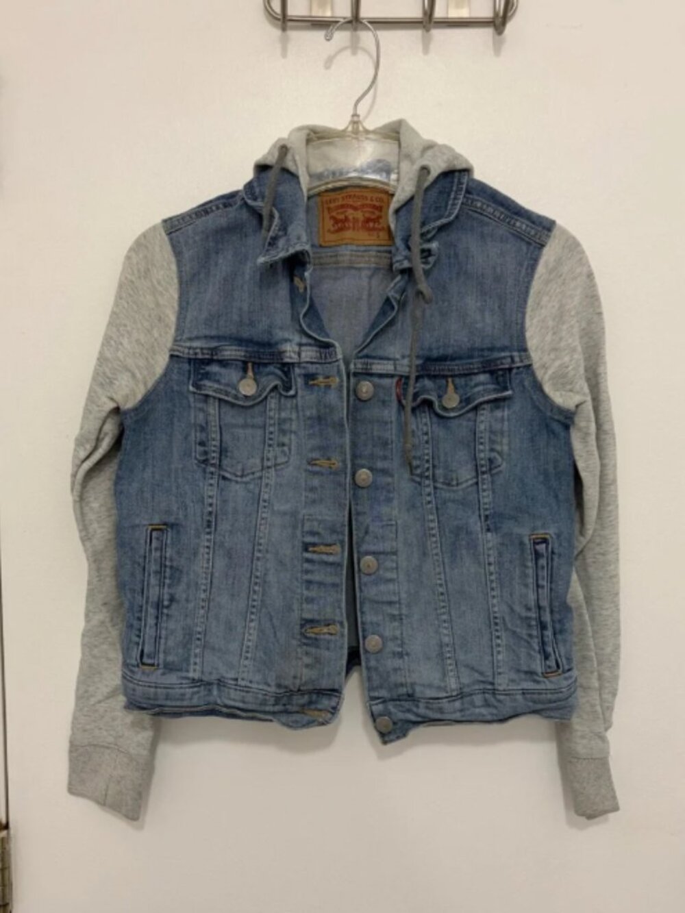 Levi's Womens Light Blue Denim Jacket with Gray Hoodie Sleeves Size Small